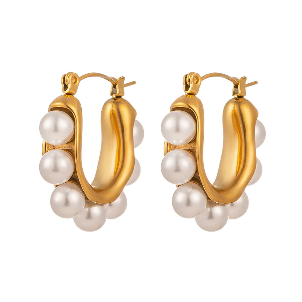 Evie Pearl Hoop Earrings