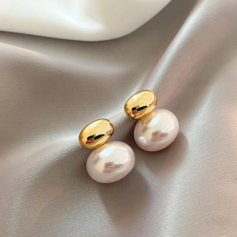 Taylor Pearl Stud Earrings